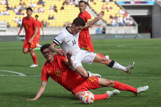 除了郭富城、蓝盈莹的神仙同框飙戏，王大陆、黄龄、戴军、VaVa毛衍七、孙越、范湉湉、肖骁等一众演员的惊喜加盟，让电影的喜剧性与可看度大大提高，而金牌幕后班底的保驾护航更认证了电影品质